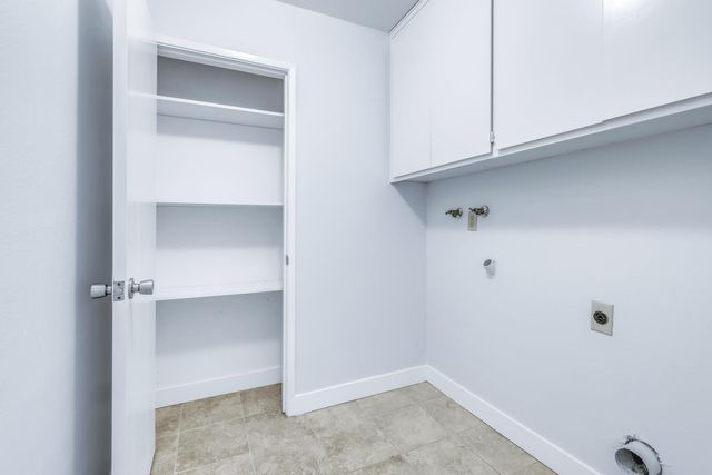 7640 Tattershall Way, Sacramento, CA 95823