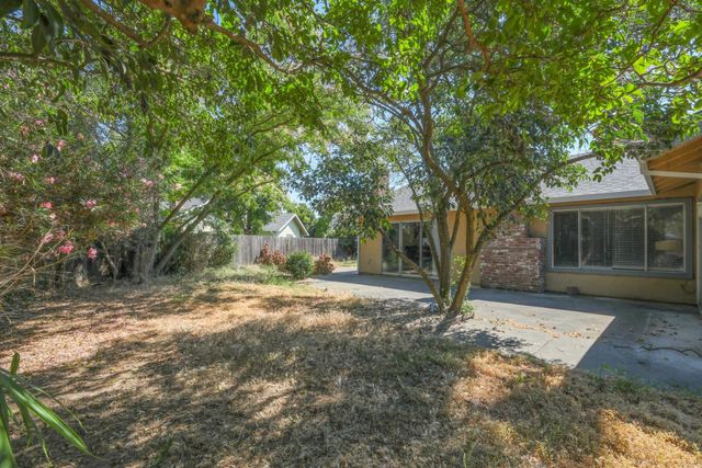 7640 Tattershall Way, Sacramento, CA 95823