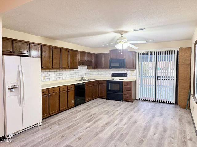 4430 Atlantic Avenue, Fayetteville, NC 28306