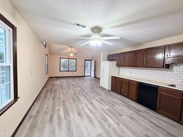 4430 Atlantic Avenue, Fayetteville, NC 28306