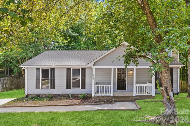 8200 Chrisbry Lane, Charlotte, NC 28215