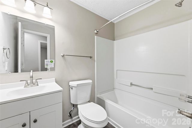 8200 Chrisbry Lane, Charlotte, NC 28215