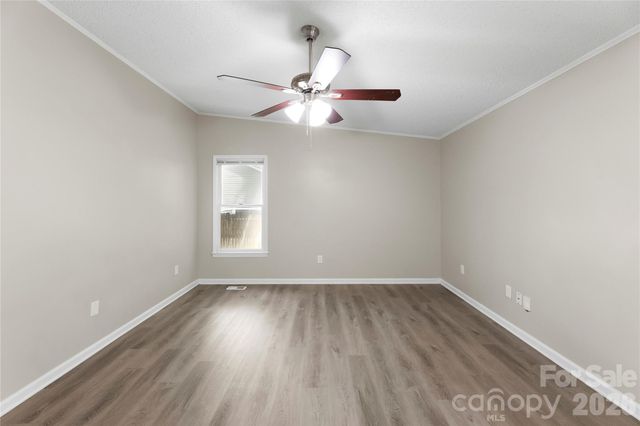 8200 Chrisbry Lane, Charlotte, NC 28215