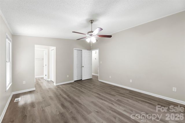 8200 Chrisbry Lane, Charlotte, NC 28215