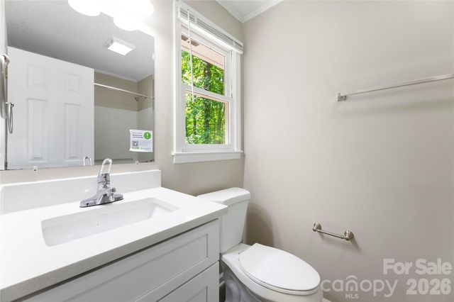 8200 Chrisbry Lane, Charlotte, NC 28215
