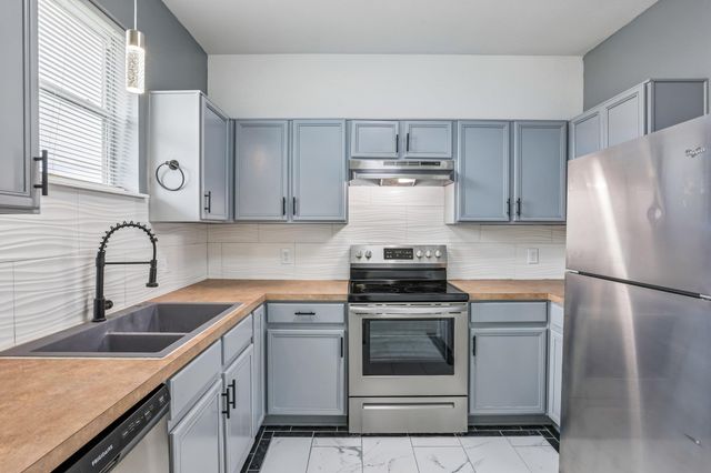 18736 Imperial Eagle LN, Elgin, TX 78621