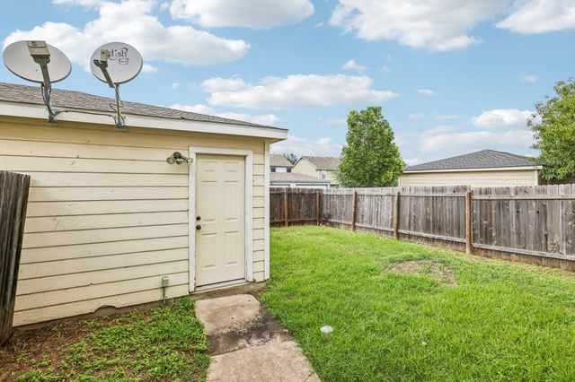 18736 Imperial Eagle LN, Elgin, TX 78621