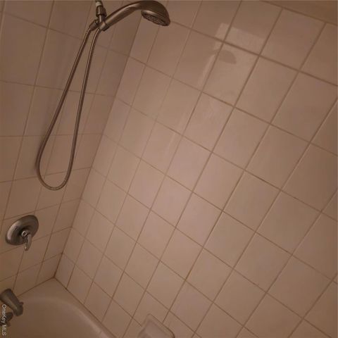 452 Somerset Drive F, Pearl River, NY 10965