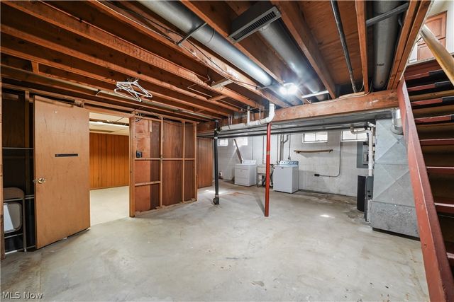 7760 State Route 305, Garrettsville, OH 44231