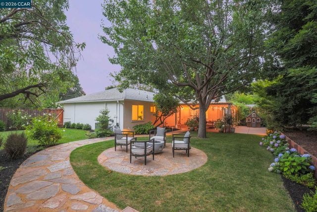 61 Carlos Ct, Walnut Creek, CA 94597