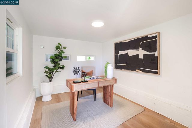 61 Carlos Ct, Walnut Creek, CA 94597