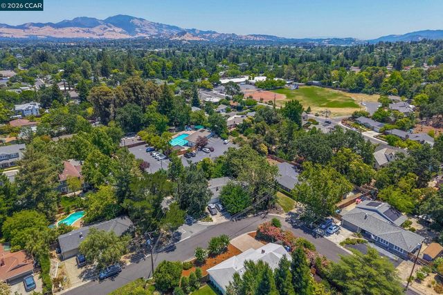61 Carlos Ct, Walnut Creek, CA 94597