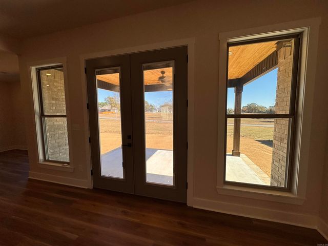 1220 Zenyatta, Searcy, AR 72143