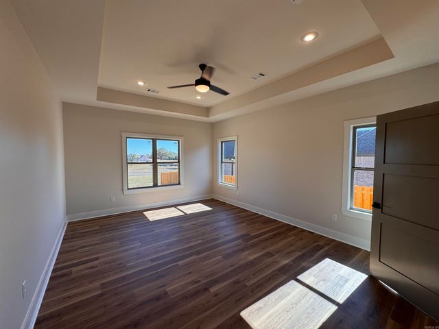 1220 Zenyatta, Searcy, AR 72143