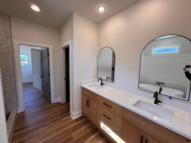 1220 Zenyatta, Searcy, AR 72143