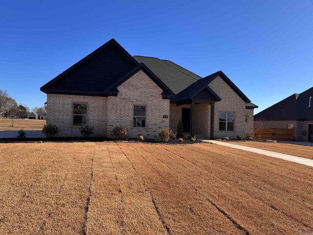 1220 Zenyatta, Searcy, AR 72143