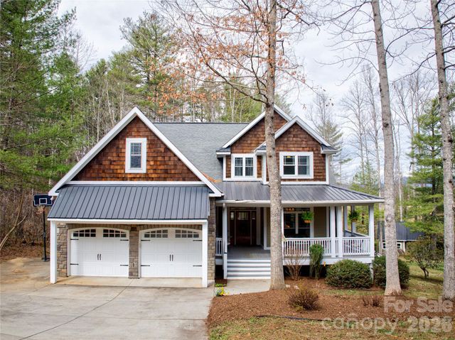 53 Sovereign Lane, Fairview, NC 28730