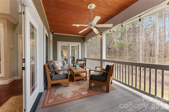 53 Sovereign Lane, Fairview, NC 28730