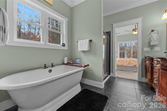 53 Sovereign Lane, Fairview, NC 28730