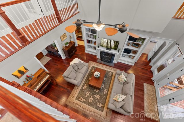 53 Sovereign Lane, Fairview, NC 28730