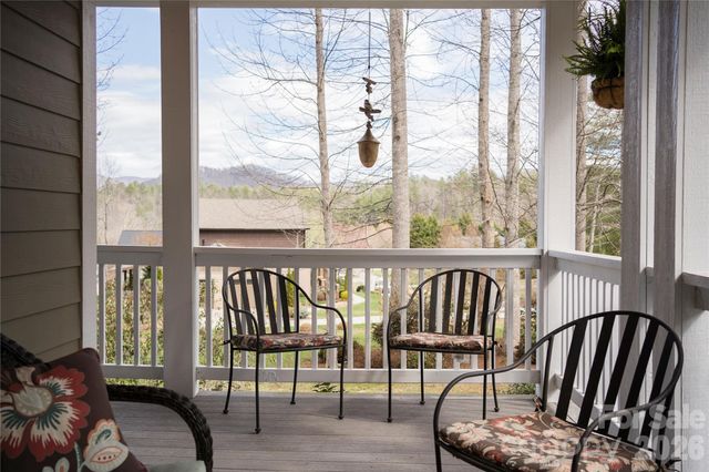 53 Sovereign Lane, Fairview, NC 28730