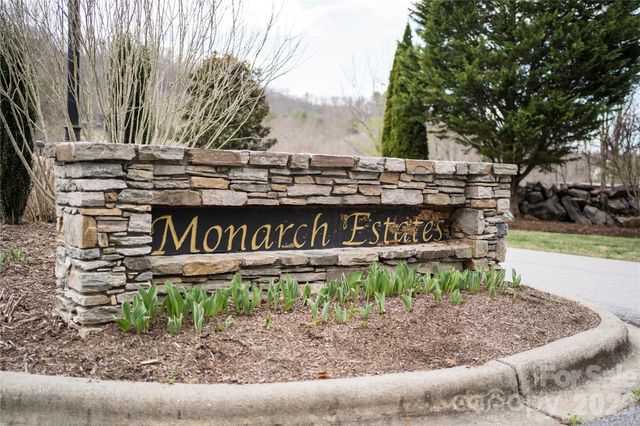 53 Sovereign Lane, Fairview, NC 28730