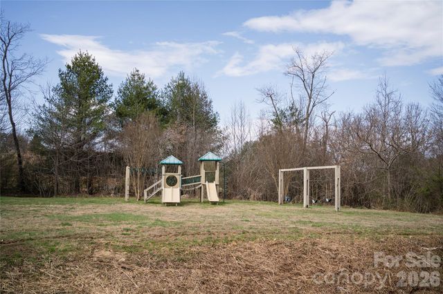53 Sovereign Lane, Fairview, NC 28730