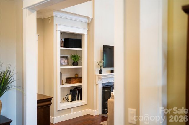 53 Sovereign Lane, Fairview, NC 28730