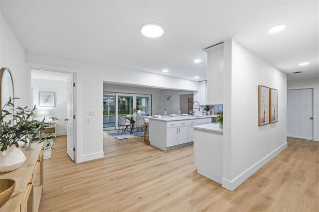 1931 ARVIS CIRCLE E, Clearwater, FL 33764