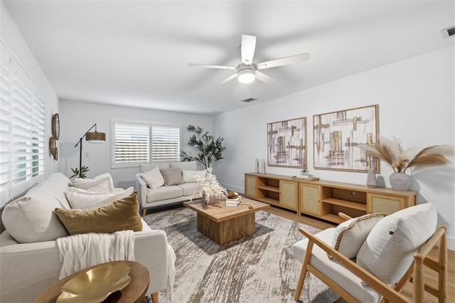 1931 ARVIS CIRCLE E, Clearwater, FL 33764