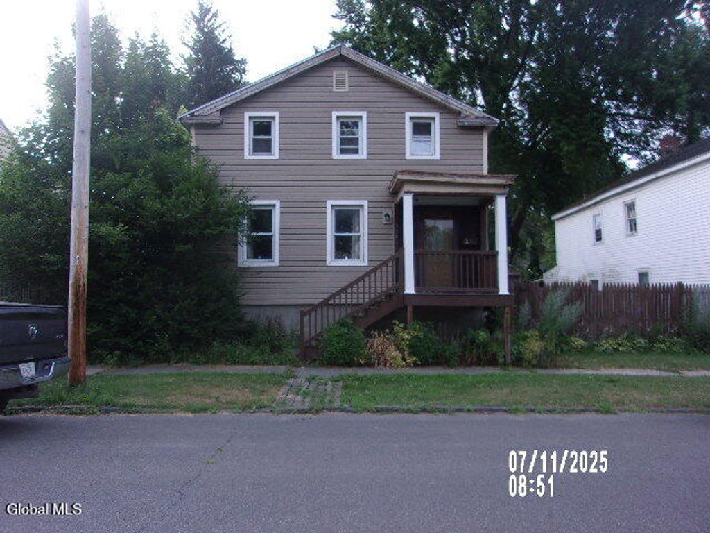 714 3rd Avenue, Troy, NY 12182
