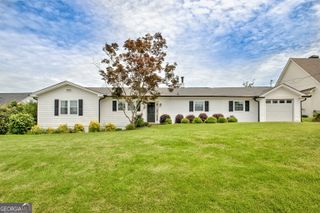 25 5th Street, Newnan, GA 30263