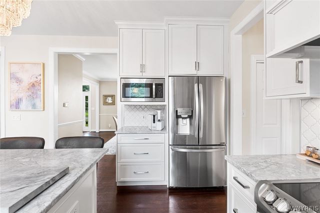 5453 Marthas Vineyard, Clarence, NY 14032