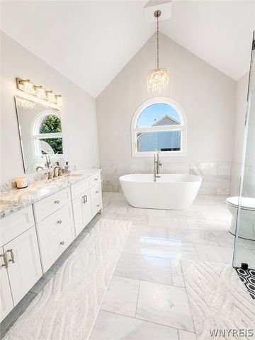 5453 Marthas Vineyard, Clarence, NY 14032