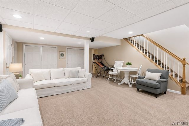 5453 Marthas Vineyard, Clarence, NY 14032