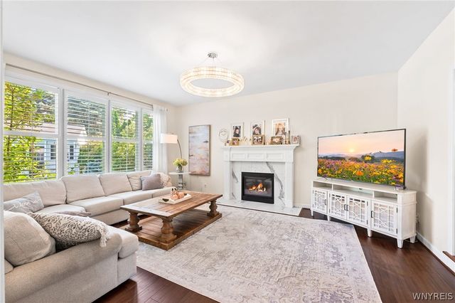 5453 Marthas Vineyard, Clarence, NY 14032