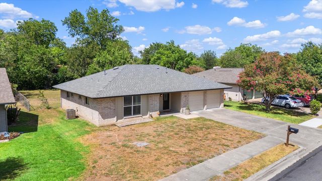 1100 Red Cliff DR, Austin, TX 78758