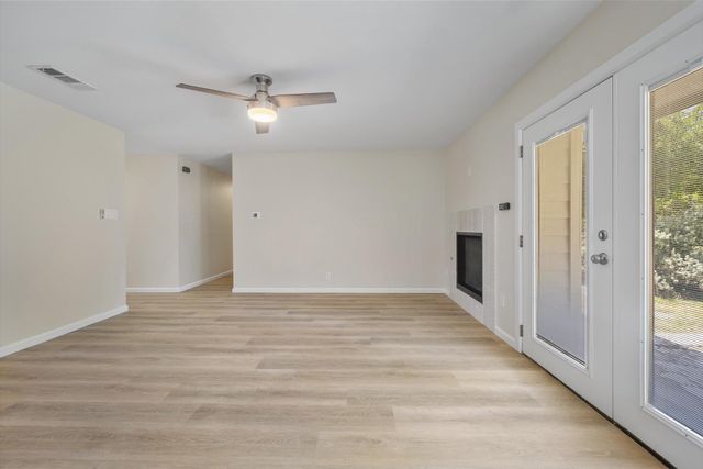 1100 Red Cliff DR, Austin, TX 78758