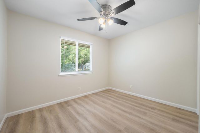 1100 Red Cliff DR, Austin, TX 78758