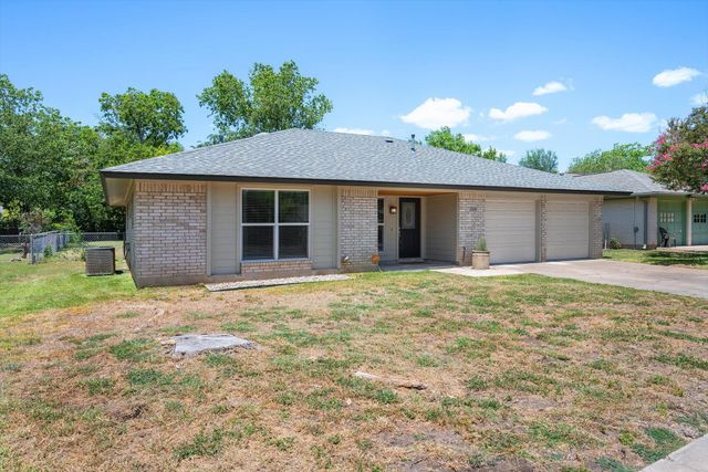 1100 Red Cliff DR, Austin, TX 78758