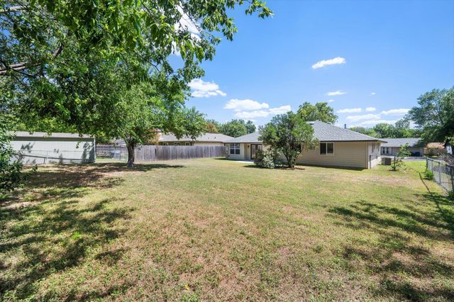 1100 Red Cliff DR, Austin, TX 78758