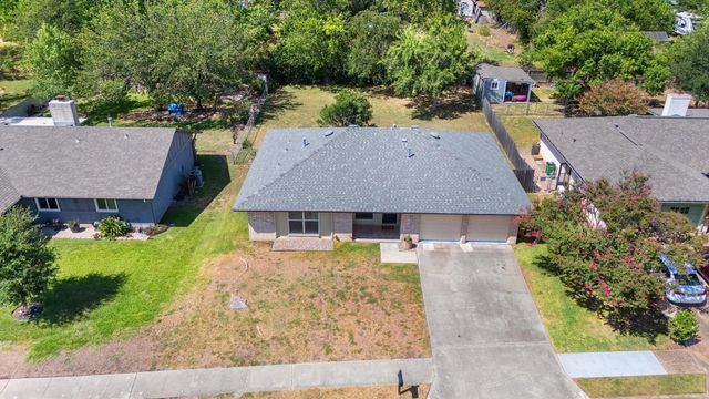 1100 Red Cliff DR, Austin, TX 78758