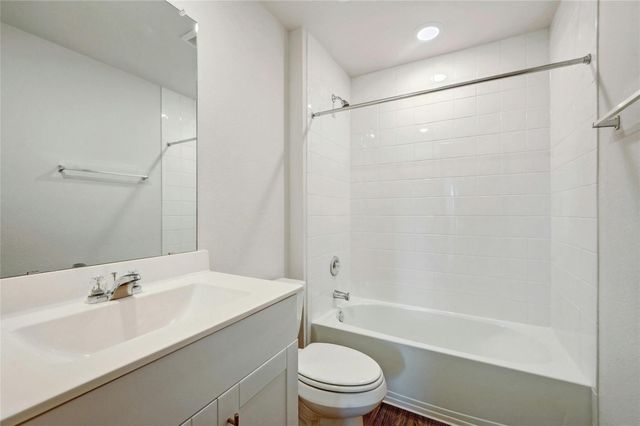 1711 Windsor BLVD, Lockhart, TX 78644