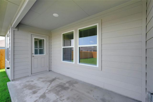 1711 Windsor BLVD, Lockhart, TX 78644