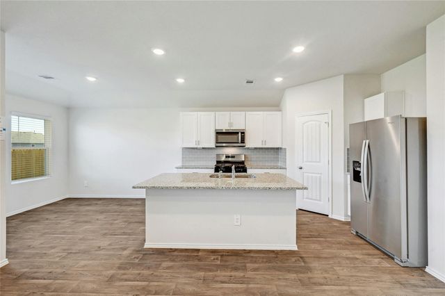 1711 Windsor BLVD, Lockhart, TX 78644