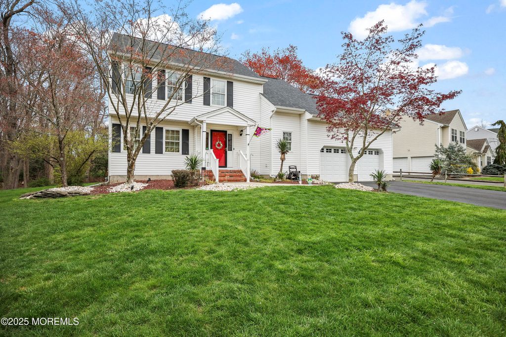11 Ash Road, Jackson, NJ 08527