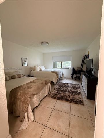 16184 Laurel Drive 204, Weston, FL 33326