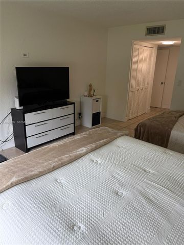 16184 Laurel Drive 204, Weston, FL 33326