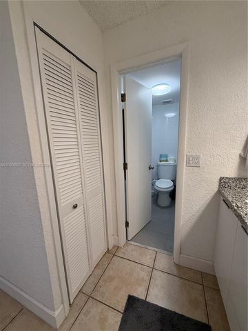 16184 Laurel Drive 204, Weston, FL 33326