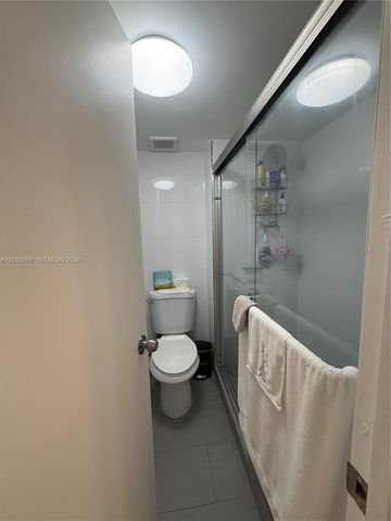 16184 Laurel Drive 204, Weston, FL 33326